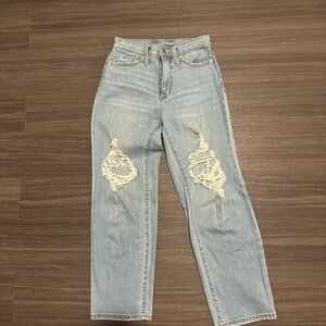 High-waisted, straight-leg distressed denim jeans #distresseddenim